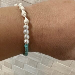 Elegant White and Turquoise Beaded hand made beach Bracelet with shells